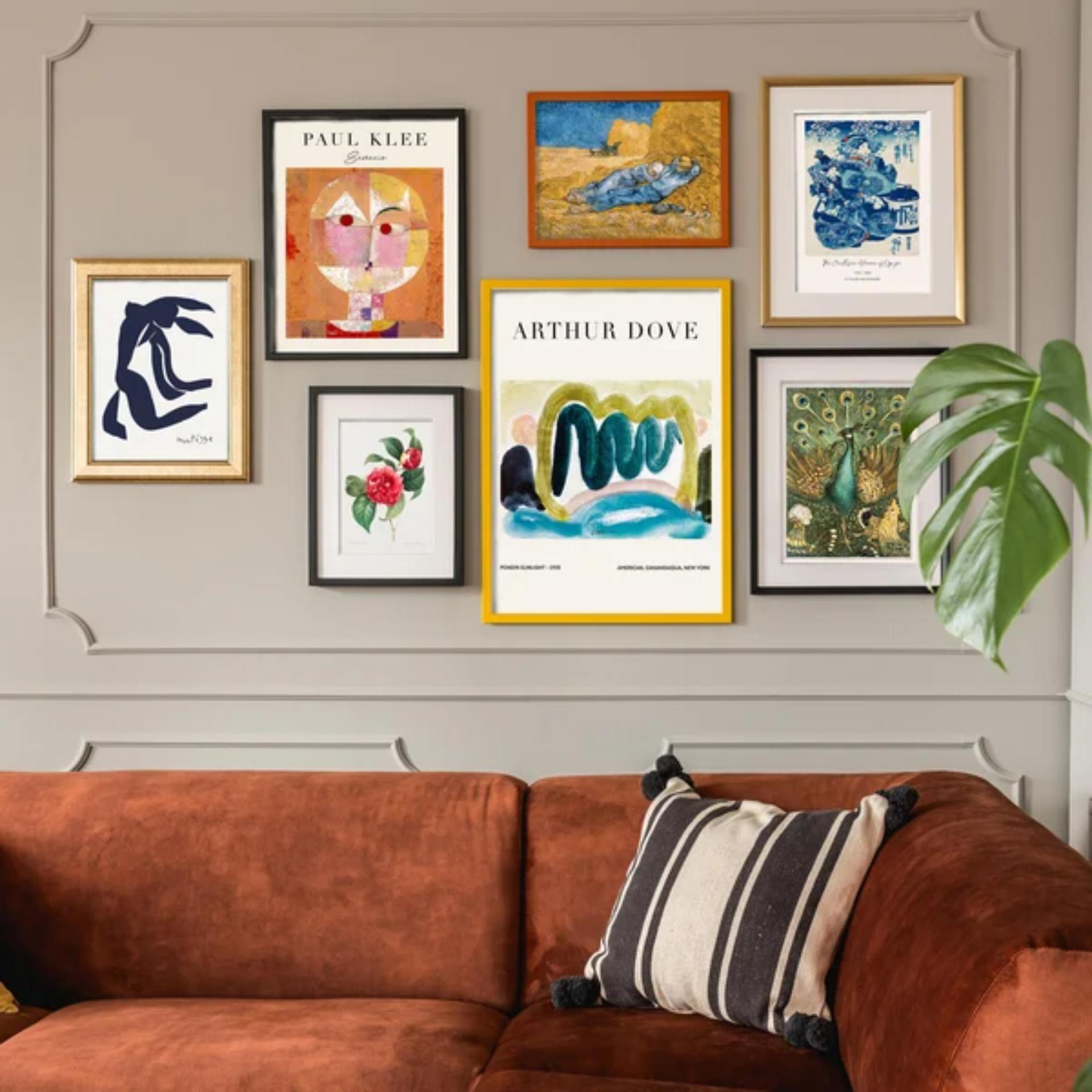 lounge with custome art